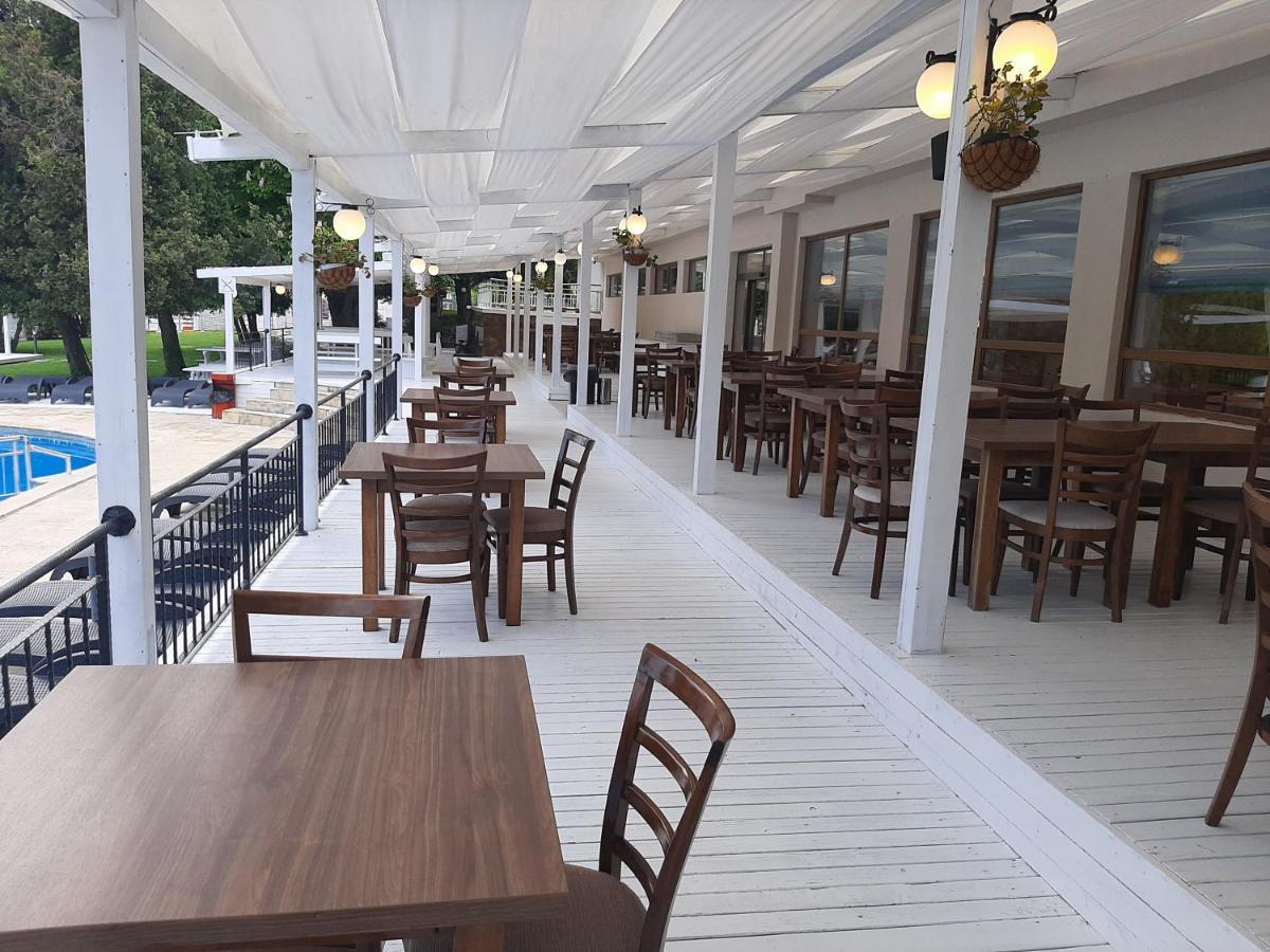 Hotel Detelina 3*