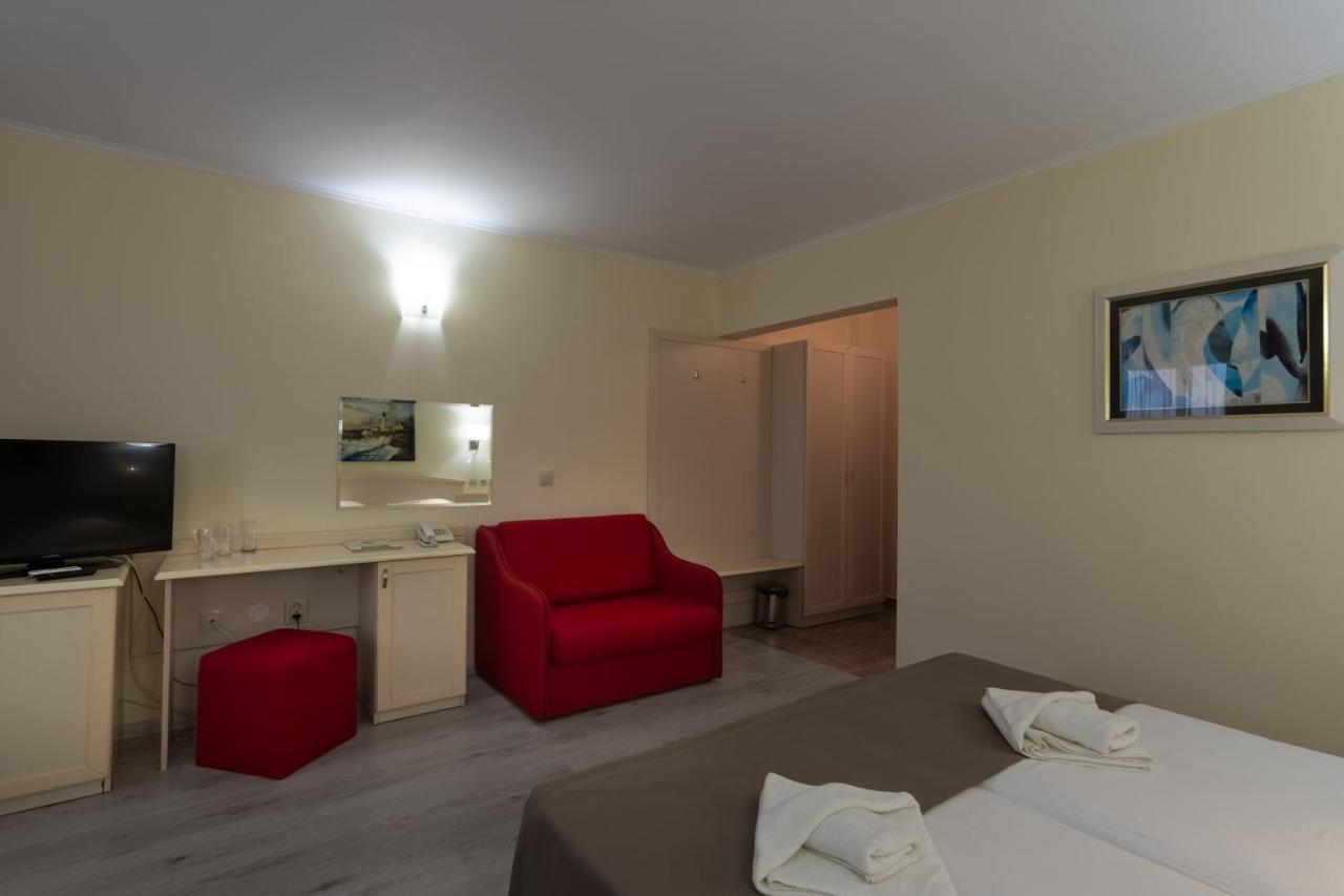 Detelina 3* Altın Kumlar