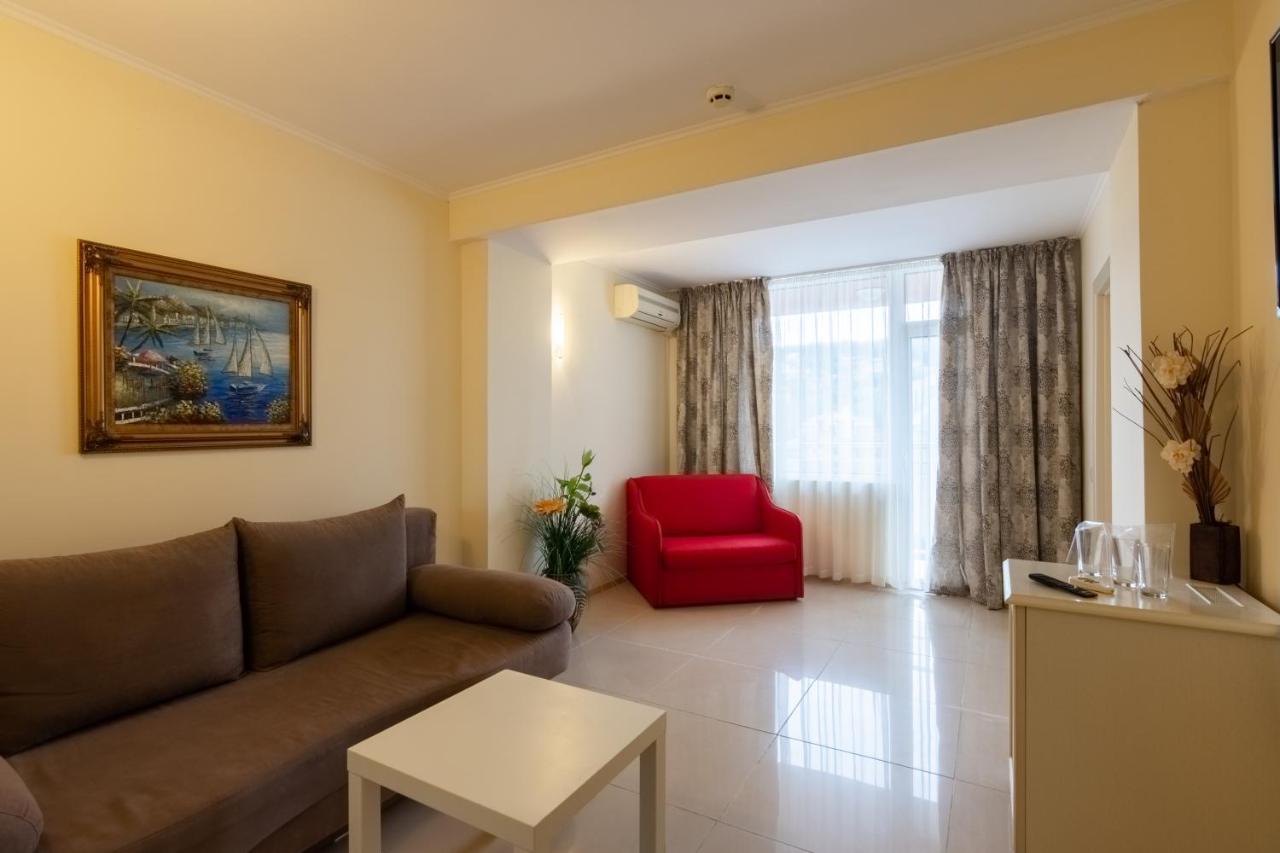 Detelina Otel 3*
